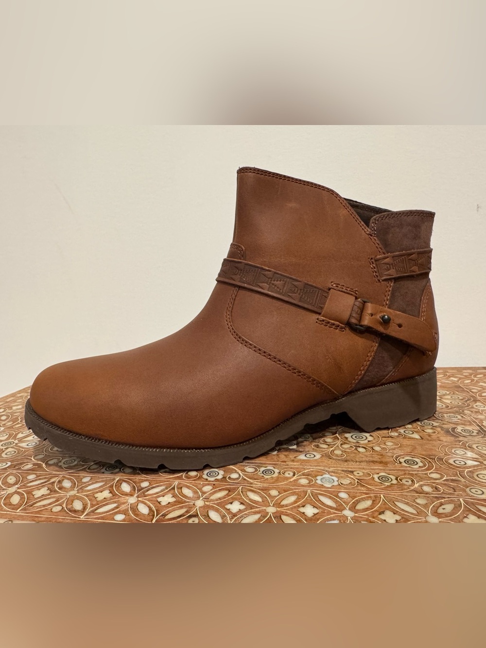 Women's Leather Teva size 9 Brown Ankle Boot with Decorative Strap
